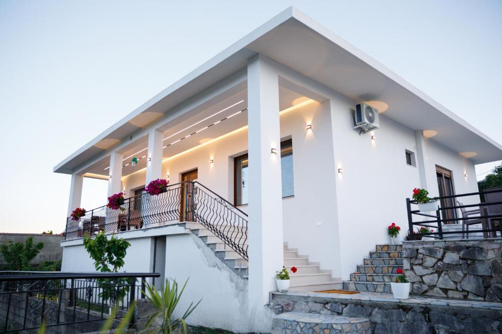 Gjirokaster House | Çifliku RSXH