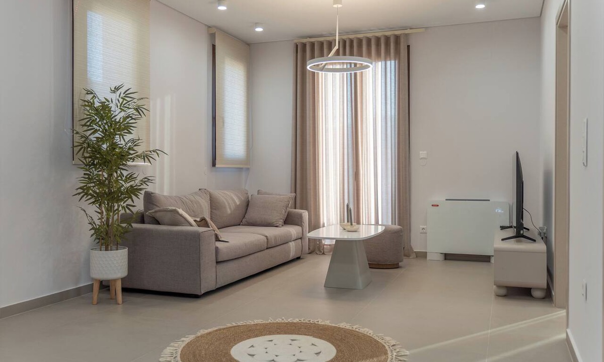 Agios Minas Apartment | καινούριο άνετο διαμέρισμα με μπαλκόνια και πάρκινγκ. Πλήρες εξοπλισμένο