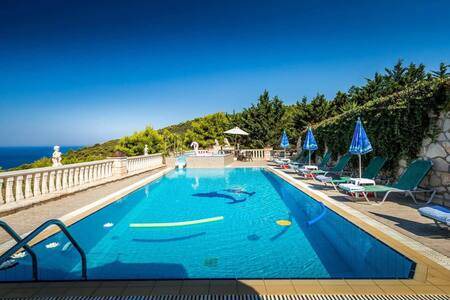 Kerion House | 130 m² House ∙ 2 bedrooms ∙ 4 guests