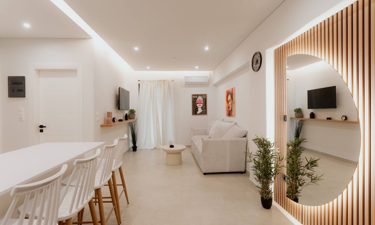 Exarhia Apartment | 1BR Designer Suite Homey Feel Near Metro