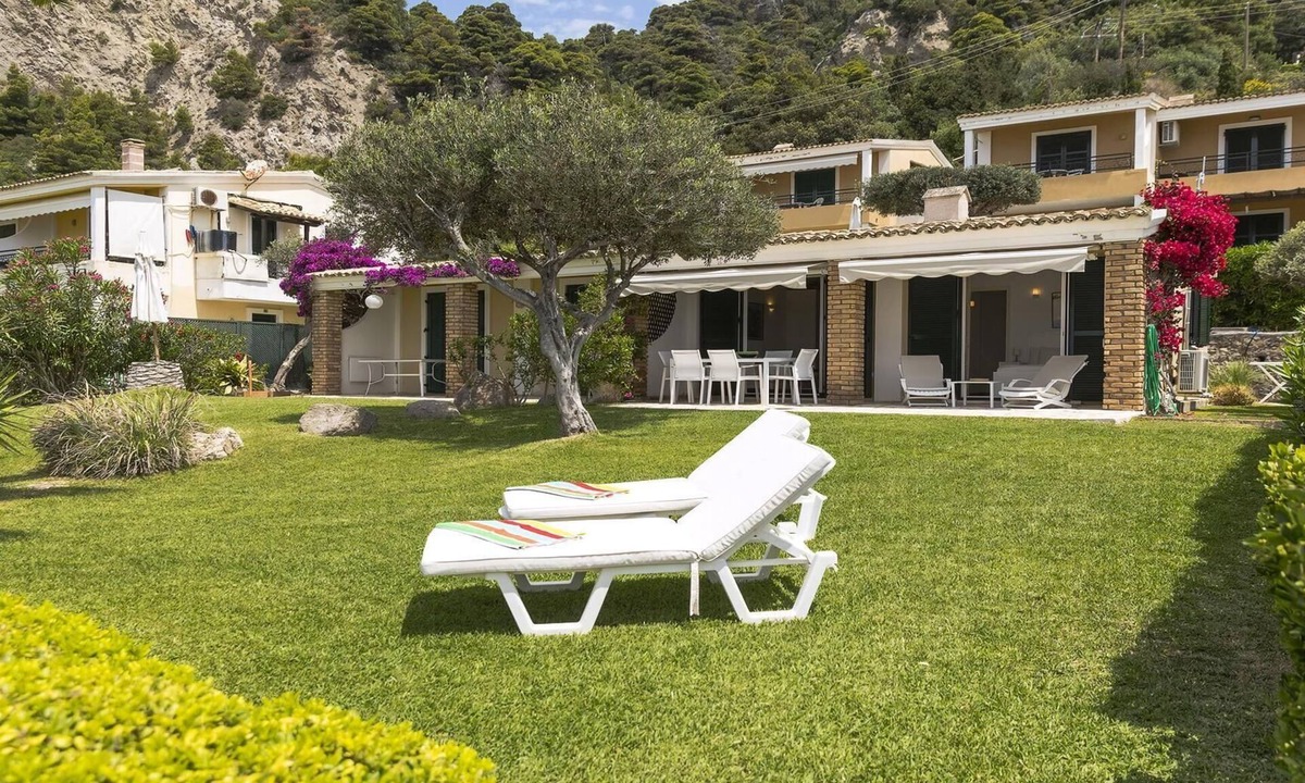 Parelia Villa | 2 bedroom accommodation in Pelekas
