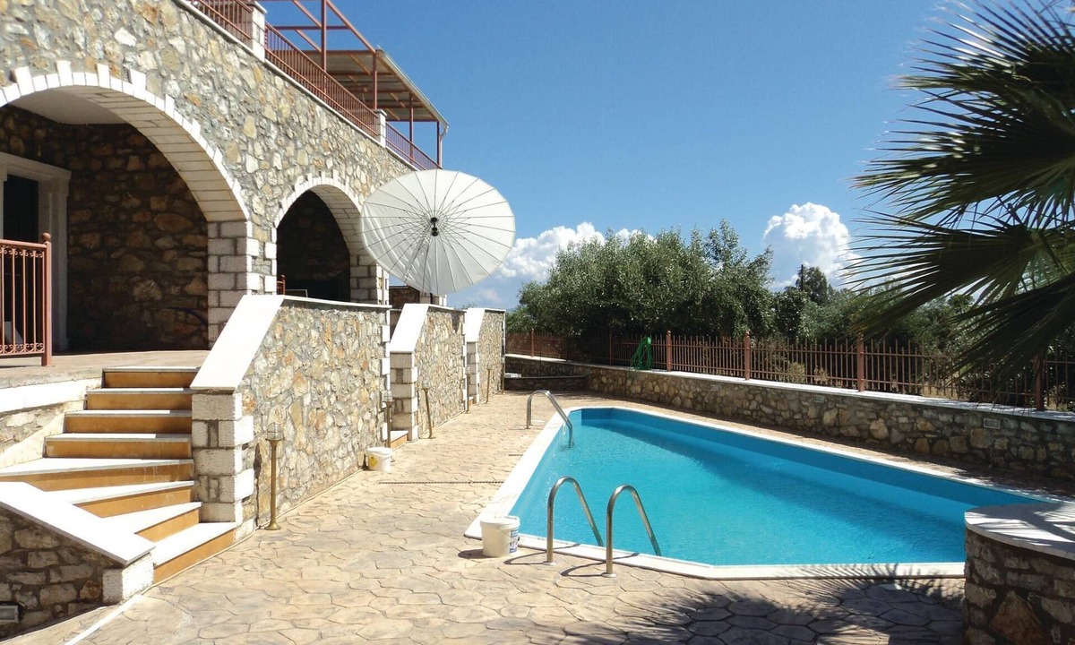 Paralia House | 2 bedroom amazing home in Paralio Astros