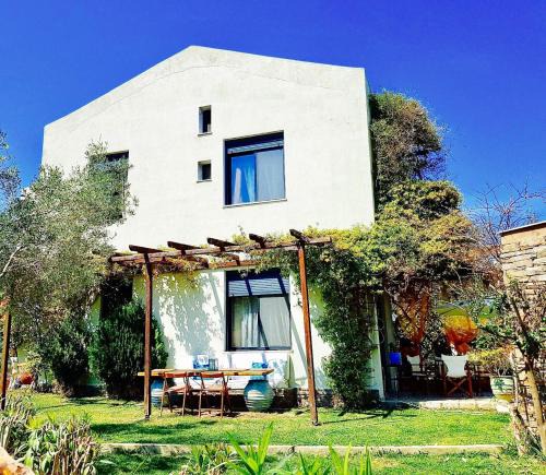 Kalamitsi Villa | 2 Steps from the Sea frontbeach Villa