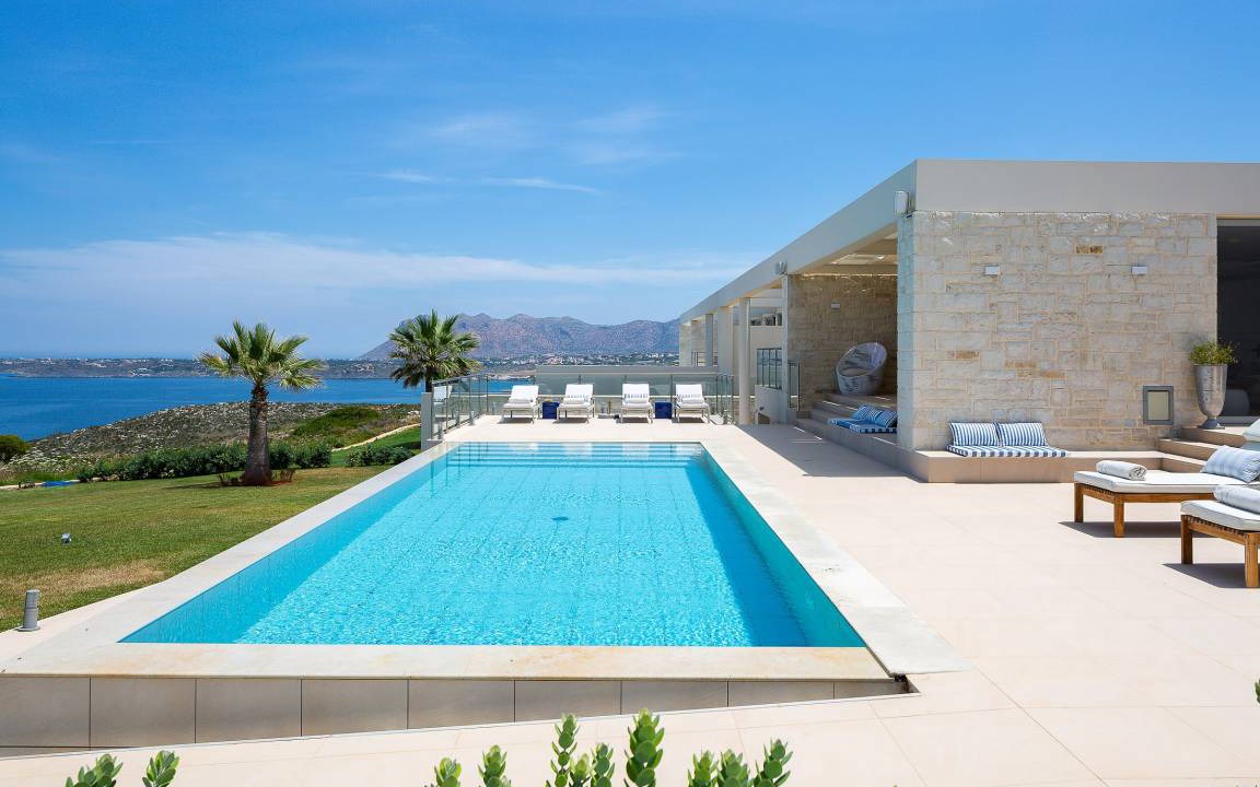 Kalathas Villa | 200 m² Villa ∙ 4 bedrooms ∙ 10 guests