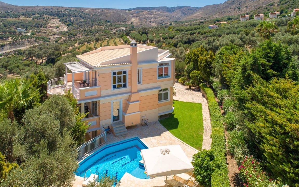 Agia Triada Villa | 280 m² Villa ∙ 5 bedrooms ∙ 10 guests