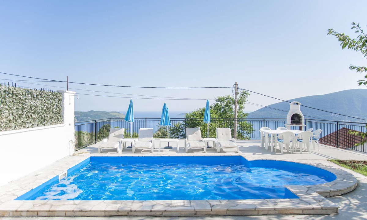 Podi Villa | 4 Bed Villa with Swimming Pool and Stunning Sea Views