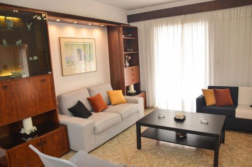Ixia Apartment | 90 sqm 2 Bedroom Apartment near Ixia beach