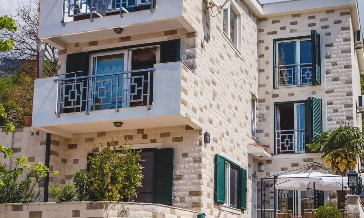 Becici Villa | A ruige Vila at the sea