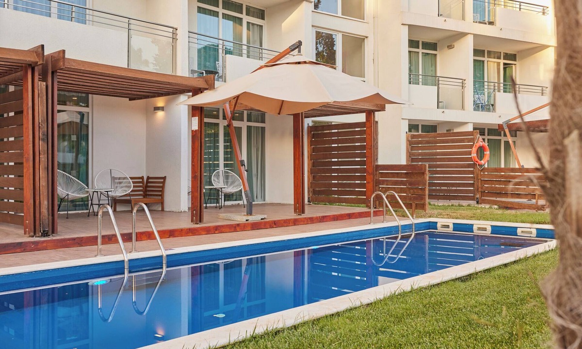 Ulcinj Hotel | A Short Drive Away from Ada Bojana Beach! Free Parking, Balcony, Outdoor Pools!