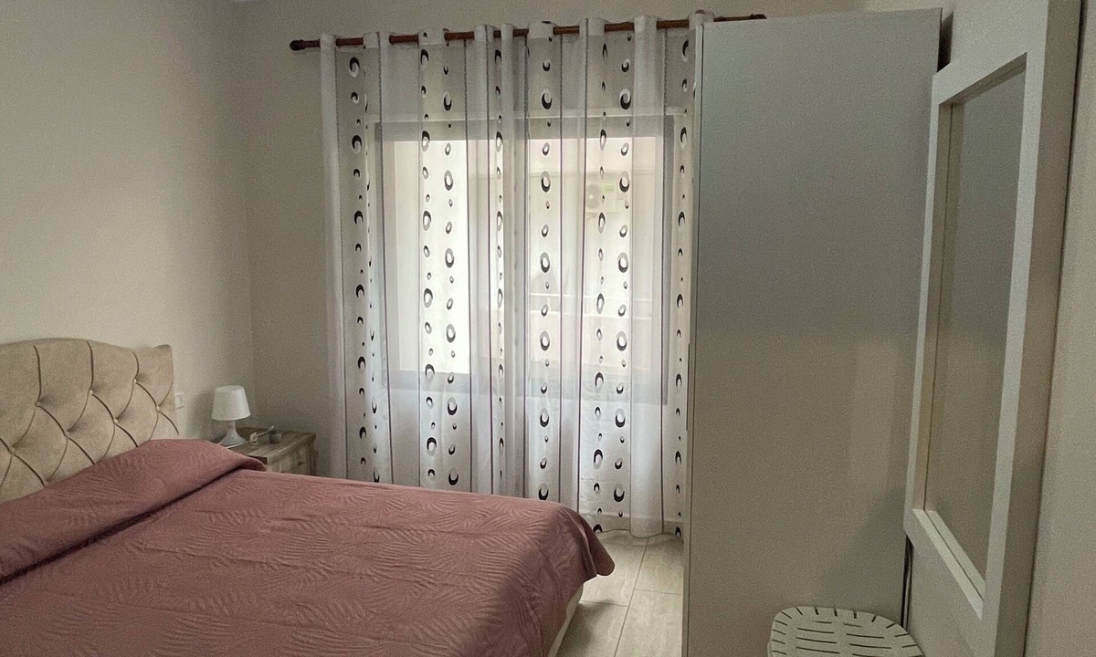 Vlore Apartment | A stone's throw from the sea cozy family apartment with terrace and kitchen