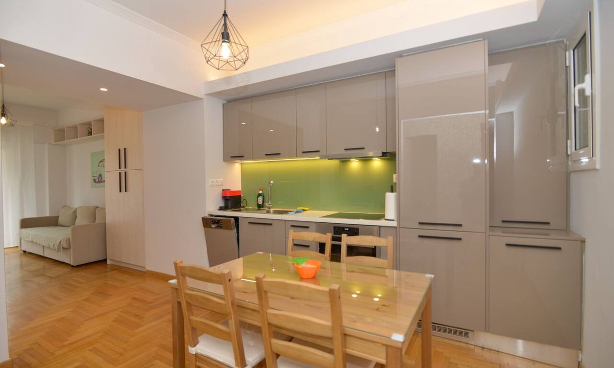 Kinosargous Apartment | Acropolis area 2 bedroom 2 min from metro Syngrou