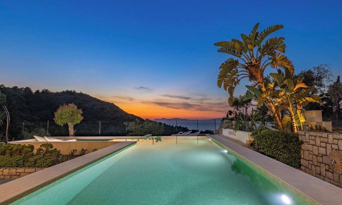 Ixia House | "Adamas Villa Rhodos" by Interhome
