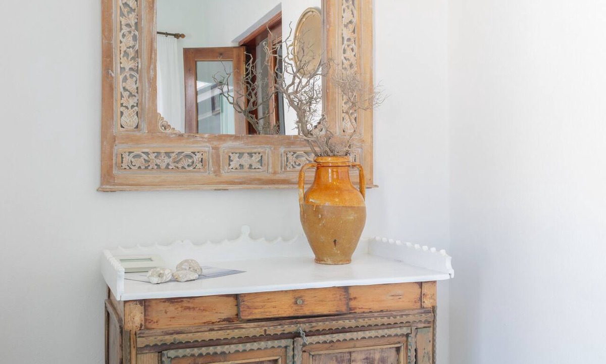 Akrotiri Hotel | Adamastos