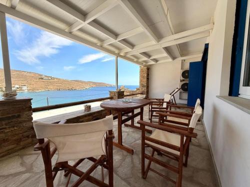 Agios Romanos Apartment | Aegean Big Blue -Rosalie Home