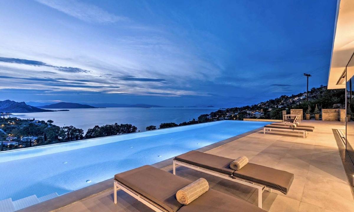 Kontos Villa | Aegina villa with pool and breathtaking views