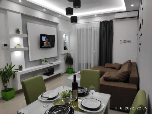 Bjelisi Apartment | AJKULICA Apartman