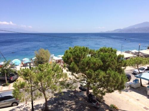 Paralia Porovitsis Apartment | Akrata Haven