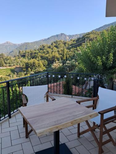 Samos Apartment | Akros-cottage on mountain