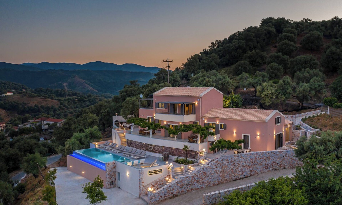 Vatolakkos Villa | Alexandra's Mansion: Exclusive Estate Infinity Pool & Breathtaking Views, Chania