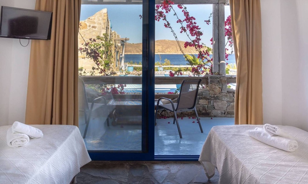 Livadi House | Alexandros by the Beach - Serifos
