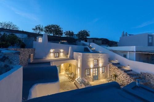 Vothon Apartment | Alluvial Santorini Suites