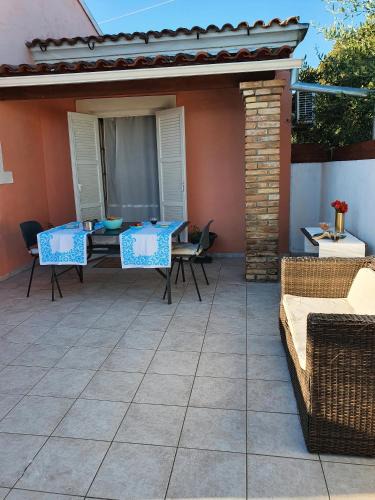 Almiros Beach Apartment | ALMIROS FAMILY STUDIO No5