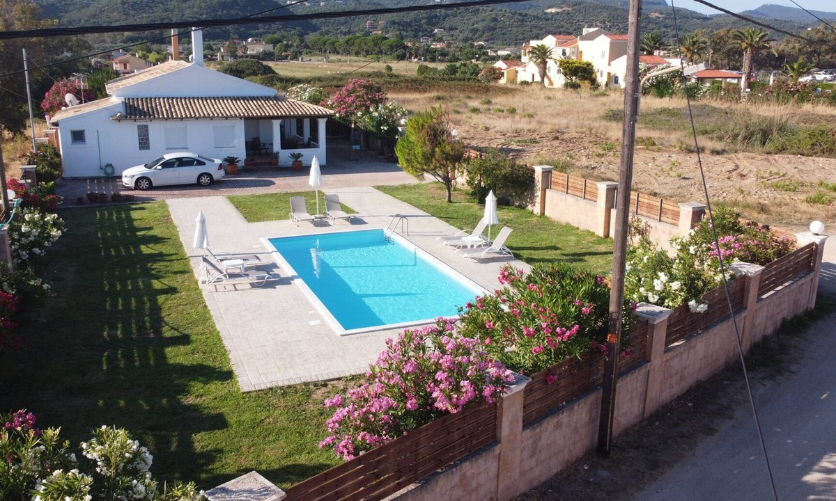 Almiros Beach Villa | Almyra Beach Villa Corfu