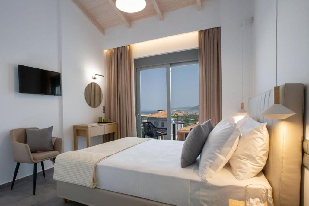 Apolpaina Villa | Aloft Luxury Villas Lefkada - Heated pool Lefkia Villa