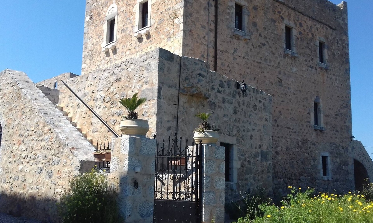 Pagkia Apartment | Annezoula's Castle