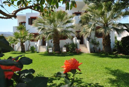 Milatos Beach Apartment | Antigoni Apartments 'Lavender Room'