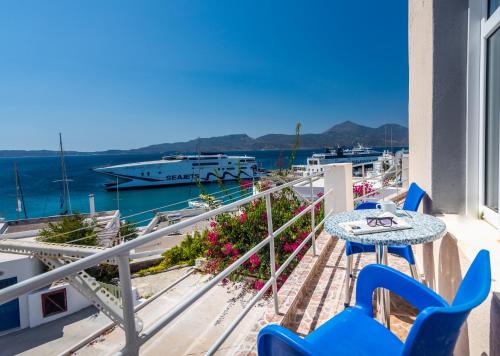 Adamas House | Antigoni's Bay House