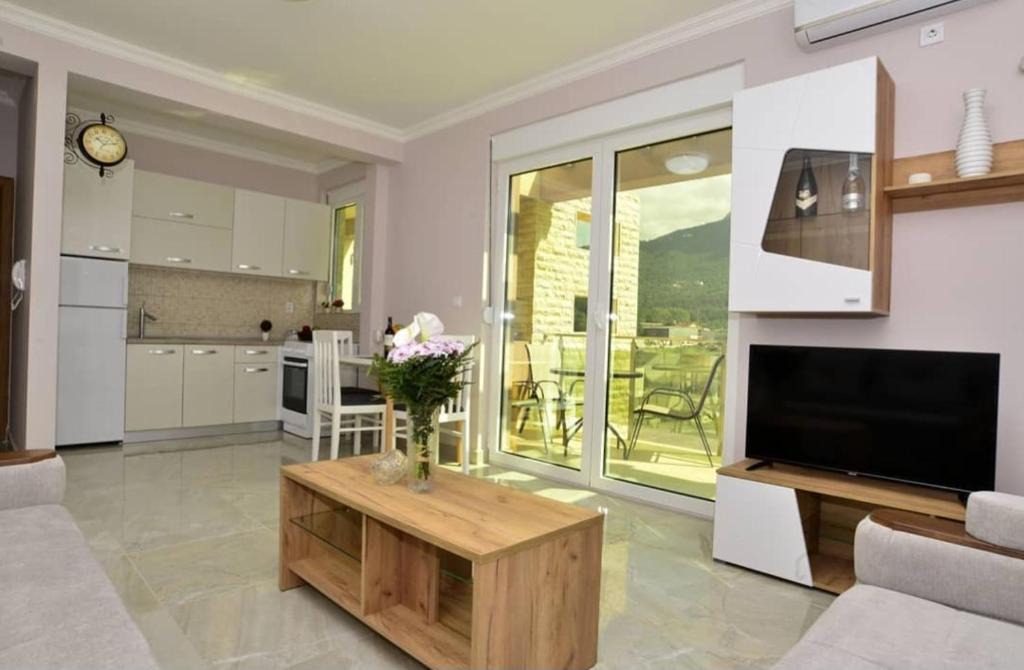 Radanovici Apartment | Apartman Lara