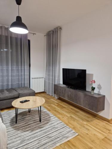 Kolasin Apartment | Apartman u centru Kolasina sa garazom