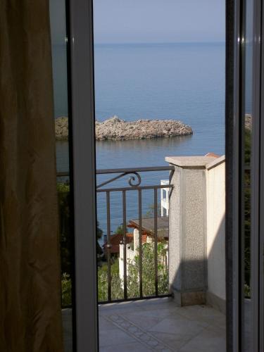 Sveti Stefan Apartment | Apartmani More
