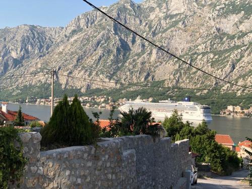 Prcanj Apartment | APARTMANI PETRIJA