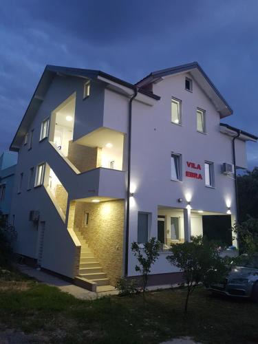 Utjeha Apartment | Apartmani Vila Ebra