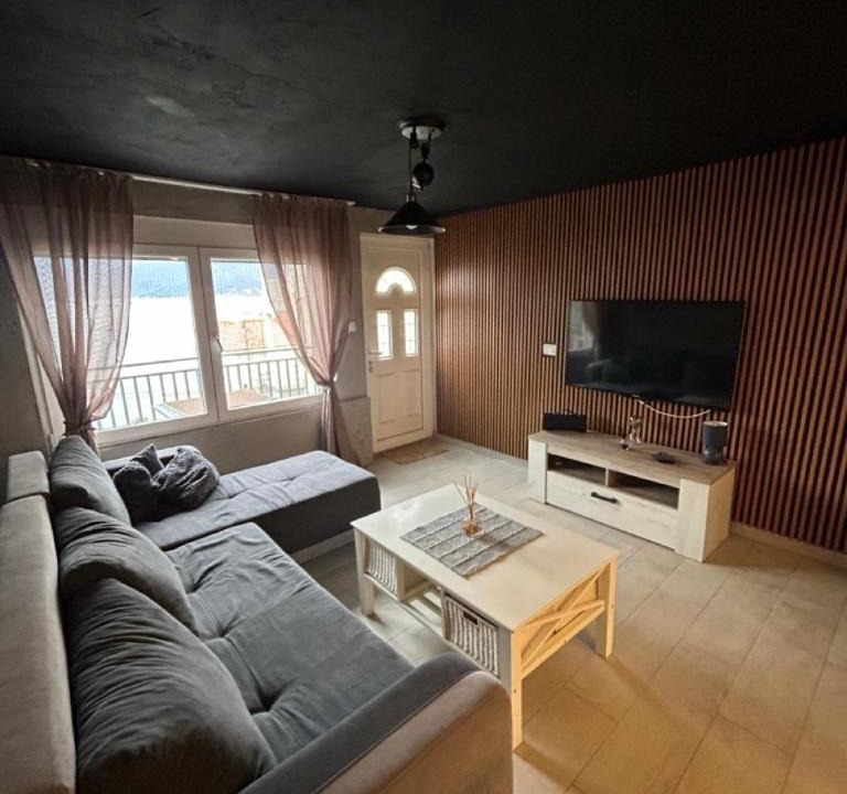 Krasici Apartment | Apartmani VRELO