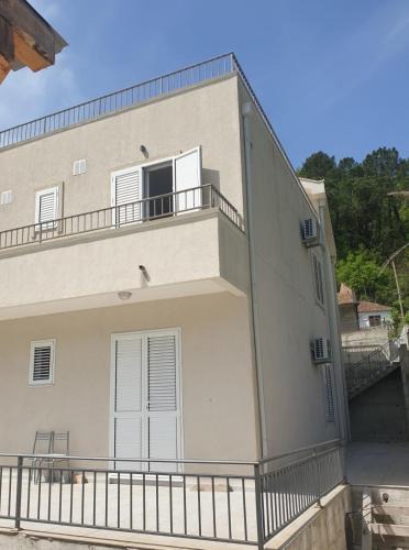 Zelenika Apartment | Apartmani Zlatko