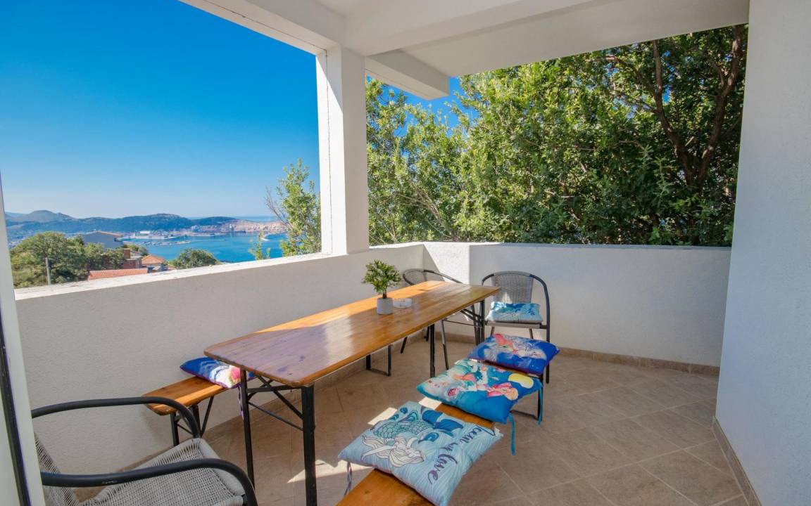 Vitici Apartment | Apartment ∙ 2 bedrooms ∙ 6 guests