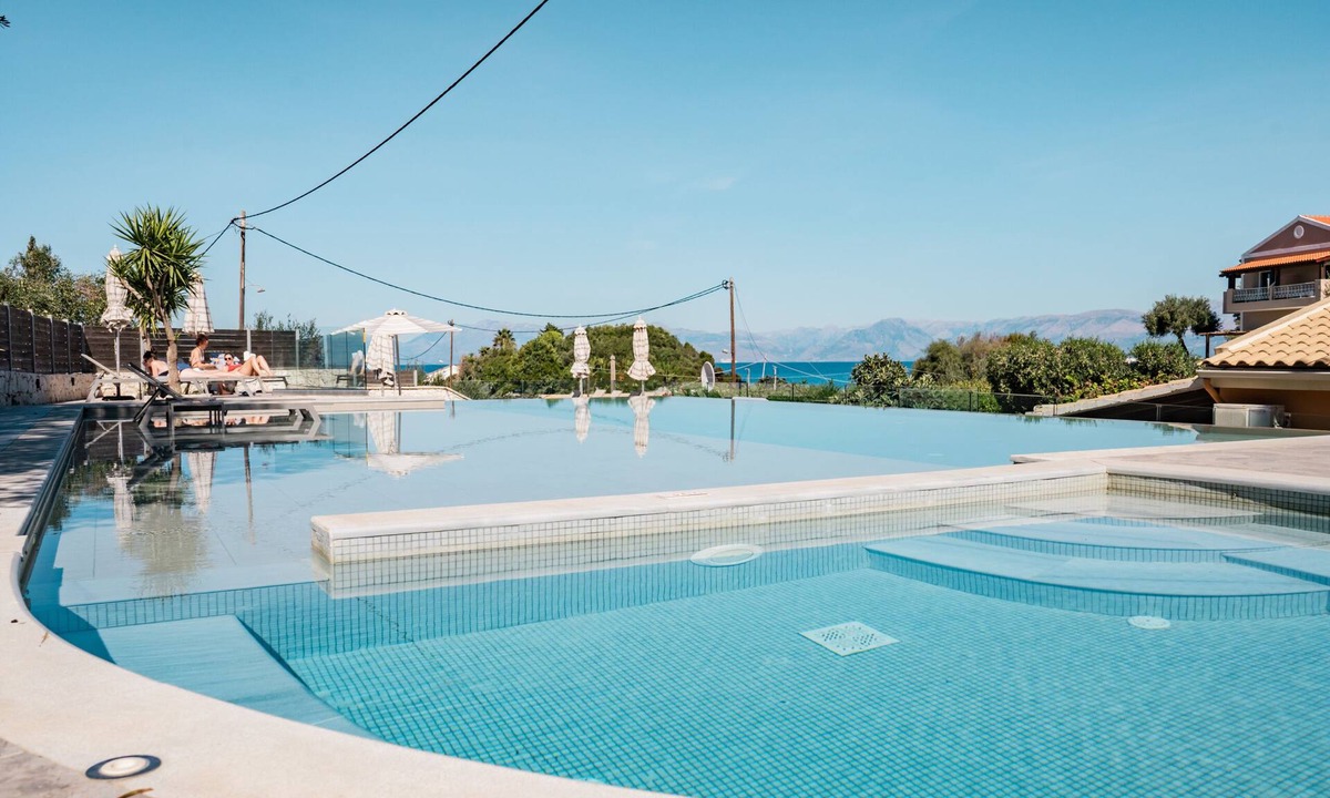 Agios Spyridon Corfu Apartment | Apartment Artemis - Balcony with Sea View
