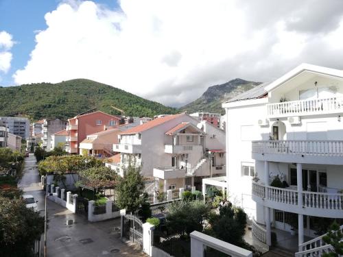 Maini Apartment | Apartment Azalea of Budva