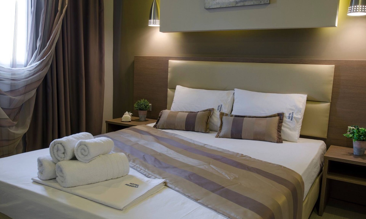 Haniotis Apartment | Apartment 'Duplex 204' with Balcony, Wi-Fi and Air Conditioning