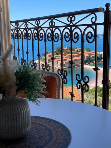Sveti Stefan Apartment | Apartment Dzaleta