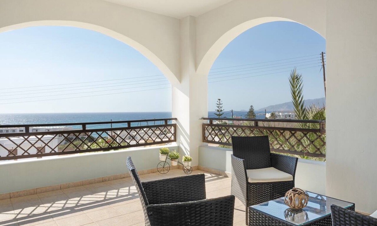 Arkasa Apartment | Apartment 'Family House Apartments Arkasa' with Sea View, Wi-Fi and Air Conditioning