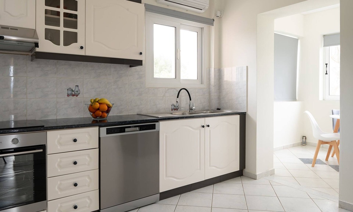 Menegata Apartment | Apartment Ioni - 2 brms - 1st floor - Building A