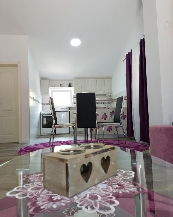 Radanovici Apartment | Apartment Jelena Sutvara