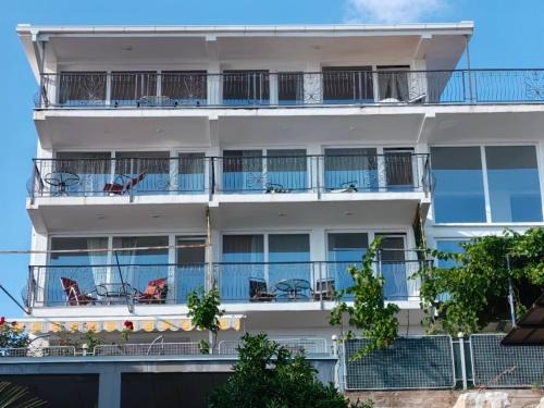 Dobra Voda Apartment | Apartment Light House