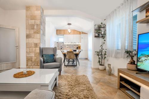 Mrcevac Apartment | Apartment MATEJA