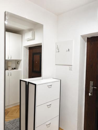 Pluzine Apartment | Apartment Melina