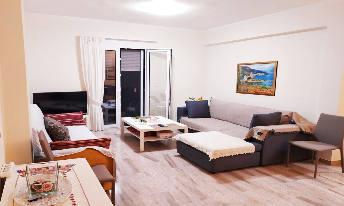 Agios Nikolaos Town Apartment | Apartment next to the sea!